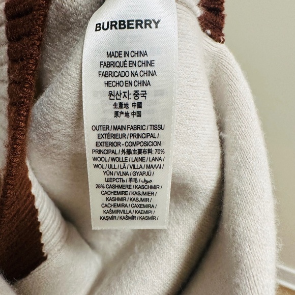 Burberry Carla Logo Hooded Wool Blend Cape - Picture 12 of 16